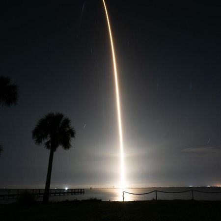 Nasa Waterfront Dolphin Suite Titusville Esterno foto