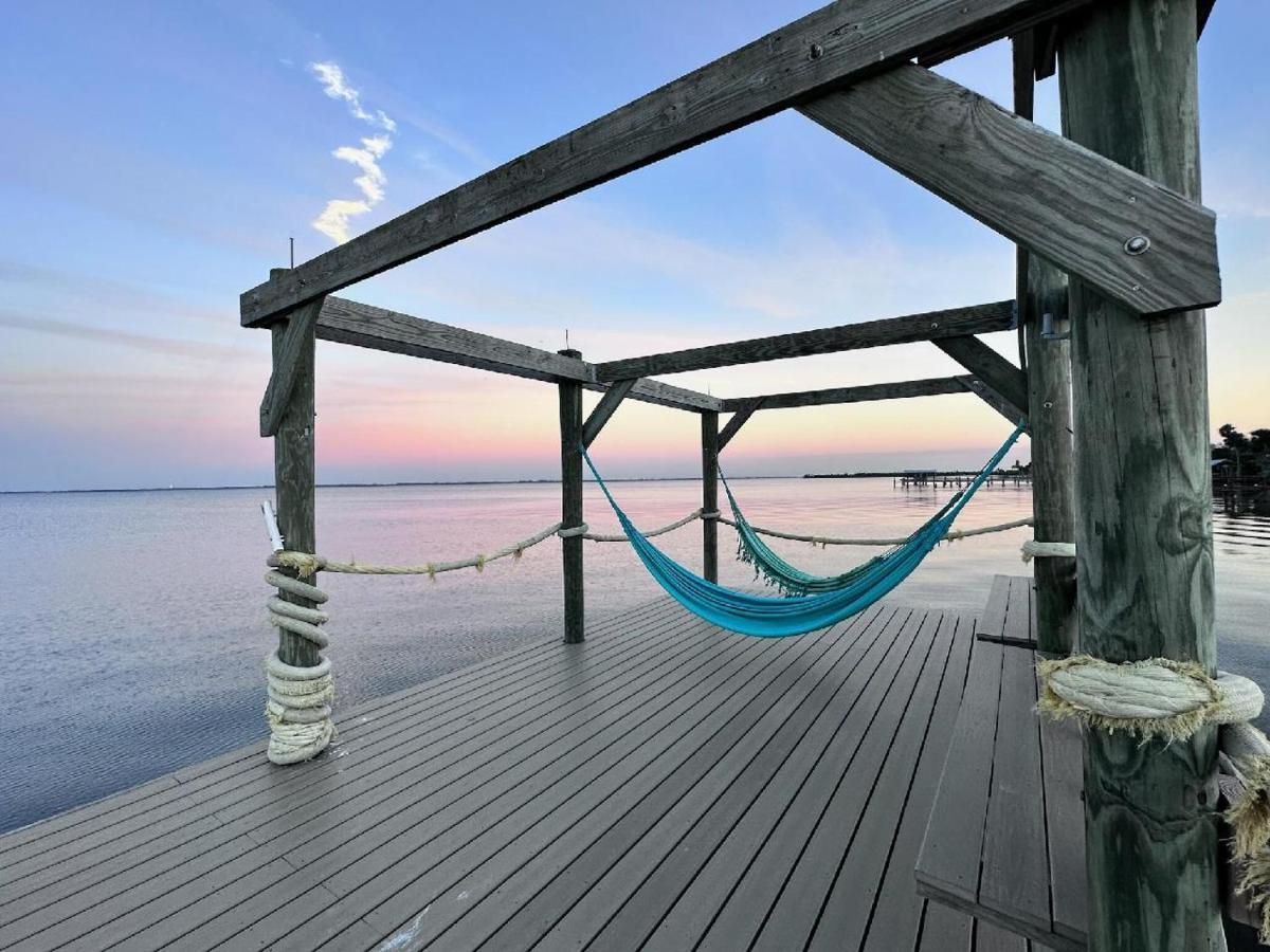 Nasa Waterfront Dolphin Suite Titusville Esterno foto